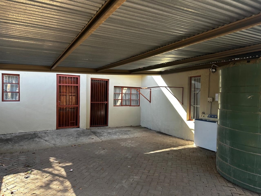 7 Bedroom Property for Sale in Brandwag Free State